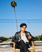 Cole Sprouse : cole-sprouse-1571544721.jpg