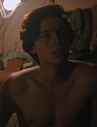 Cole Sprouse : cole-sprouse-1643675874.jpg