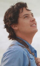 Cole Sprouse : cole-sprouse-1675275592.jpg