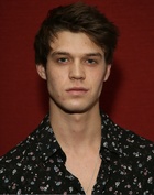 Colin Ford : colin-ford-1700256801.jpg