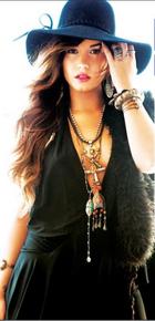 Demi Lovato : demi-lovato-1318007449.jpg