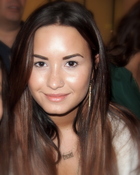 Demi Lovato : demi-lovato-1318525660.jpg