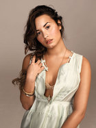 Demi Lovato : demi-lovato-1324493635.jpg