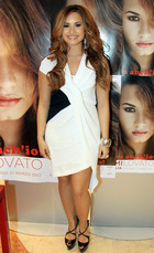 Demi Lovato : demi-lovato-1333396568.jpg