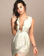 Demi Lovato : demi-lovato-1333648233.jpg