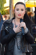 Demi Lovato : demi-lovato-1365556218.jpg