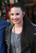 Demi Lovato : demi-lovato-1365556223.jpg