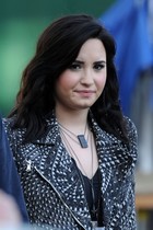 Demi Lovato : demi-lovato-1366553648.jpg