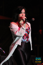 Demi Lovato : demi-lovato-1368167298.jpg