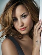 Demi Lovato : demi-lovato-1370707491.jpg