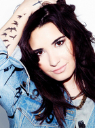 Demi Lovato : demi-lovato-1374088780.jpg