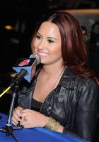 Demi Lovato : demi-lovato-1378605422.jpg