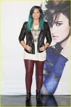 Demi Lovato : demi-lovato-1381773998.jpg