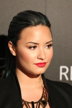 Demi Lovato : demi-lovato-1382724081.jpg