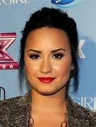 Demi Lovato : demi-lovato-1383718558.jpg