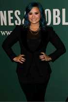 Demi Lovato : demi-lovato-1385400698.jpg