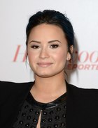 Demi Lovato : demi-lovato-1386863073.jpg