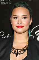 Demi Lovato : demi-lovato-1387547052.jpg