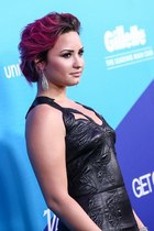 Demi Lovato : demi-lovato-1393687147.jpg