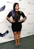 Demi Lovato : demi-lovato-1403970181.jpg