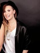 Demi Lovato : demi-lovato-1404064340.jpg