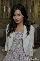 Demi Lovato : demi_lovato_1251239042.jpg