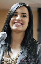 Demi Lovato : demi_lovato_1260473448.jpg