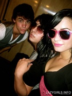 Demi Lovato : demi_lovato_1284246807.jpg