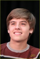 Dylan Sprouse : cole_dillan_1289925335.jpg