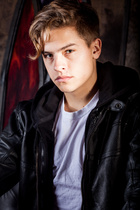 Dylan Sprouse : dylan-sprouse-1411243144.jpg