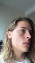 Dylan Sprouse : dylan-sprouse-1492061761.jpg