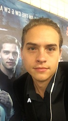 Dylan Sprouse : dylan-sprouse-1510044481.jpg