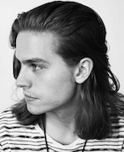 Dylan Sprouse : dylan-sprouse-1511813112.jpg