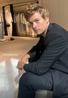 Dylan Sprouse : dylan-sprouse-1682792206.jpg