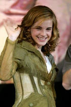 Emma Watson : TI4U_u1152411943.jpg