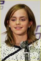 Emma Watson : emma_watson_1275515831.jpg