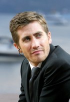 Jake Gyllenhaal : jake_gyllenhaal_1291053415.jpg