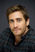 Jake Gyllenhaal : jake_gyllenhaal_1291053460.jpg