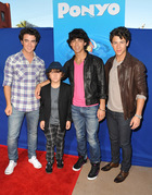 Jonas Brothers : TI4U_u1248935391.jpg
