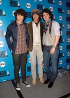Jonas Brothers : jonas_brothers_1192458180.jpg