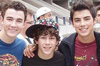 Jonas Brothers : jonas_brothers_1195921198.jpg