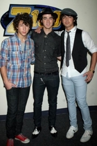 Jonas Brothers : jonas_brothers_1196959845.jpg