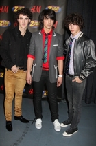 Jonas Brothers : jonas_brothers_1197828840.jpg