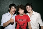 Jonas Brothers : jonas_brothers_1200069695.jpg