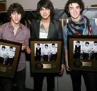 Jonas Brothers : jonas_brothers_1202763348.jpg