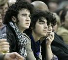 Jonas Brothers : jonas_brothers_1203352002.jpg