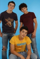 Jonas Brothers : jonas_brothers_1208395887.jpg