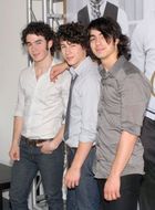 Jonas Brothers : jonas_brothers_1208619925.jpg