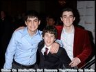 Jonas Brothers : jonas_brothers_1211473601.jpg