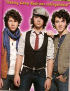 Jonas Brothers : jonas_brothers_1212350701.jpg